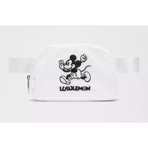 New - Disney x Lululemon Mickey in Motion 1L Everywhere Belt Bag